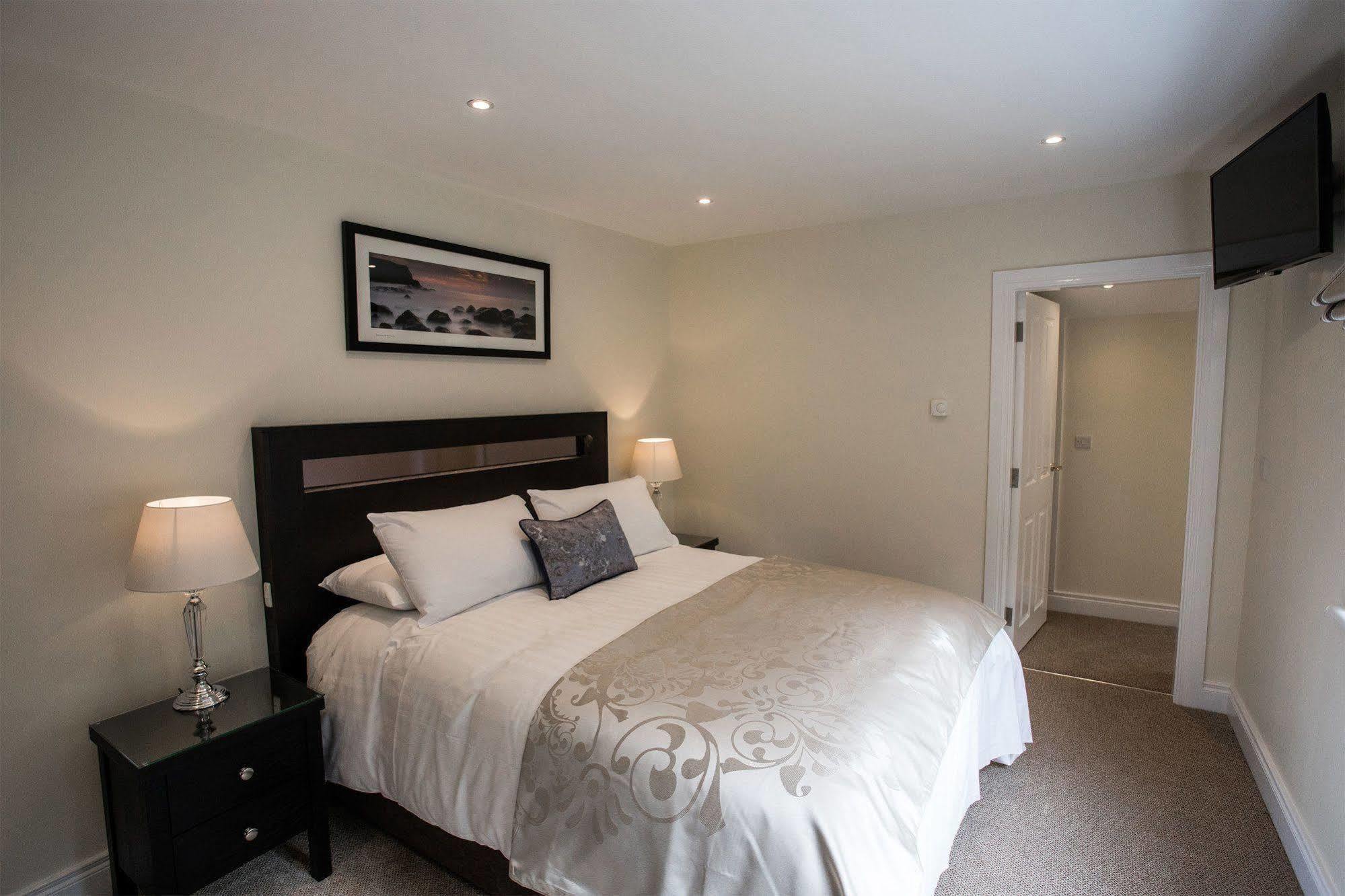 Tullyglass House Hotel Ballymena Eksteriør billede