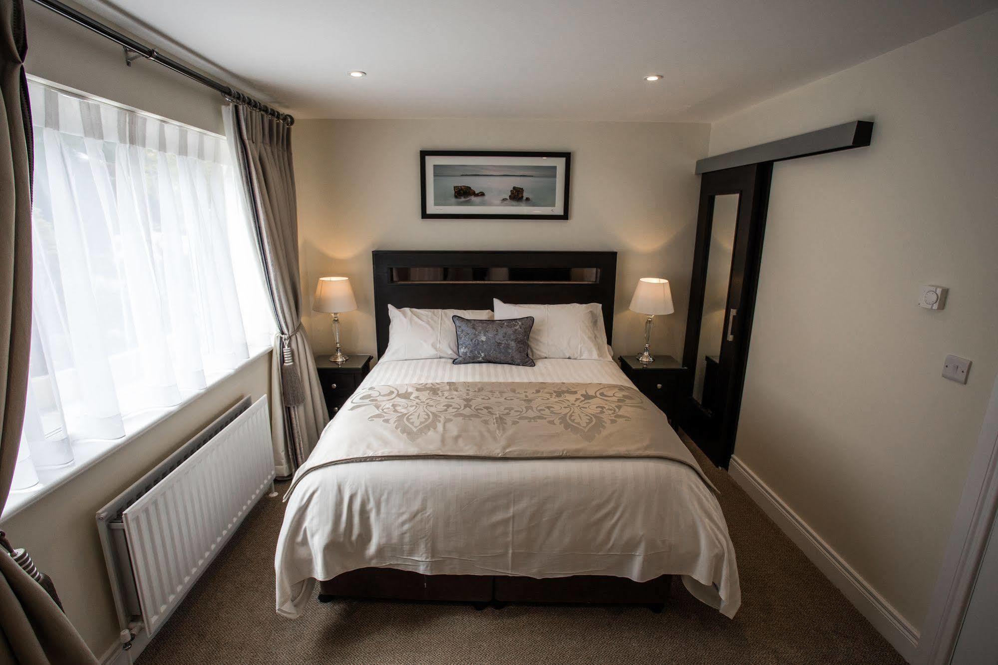 Tullyglass House Hotel Ballymena Eksteriør billede